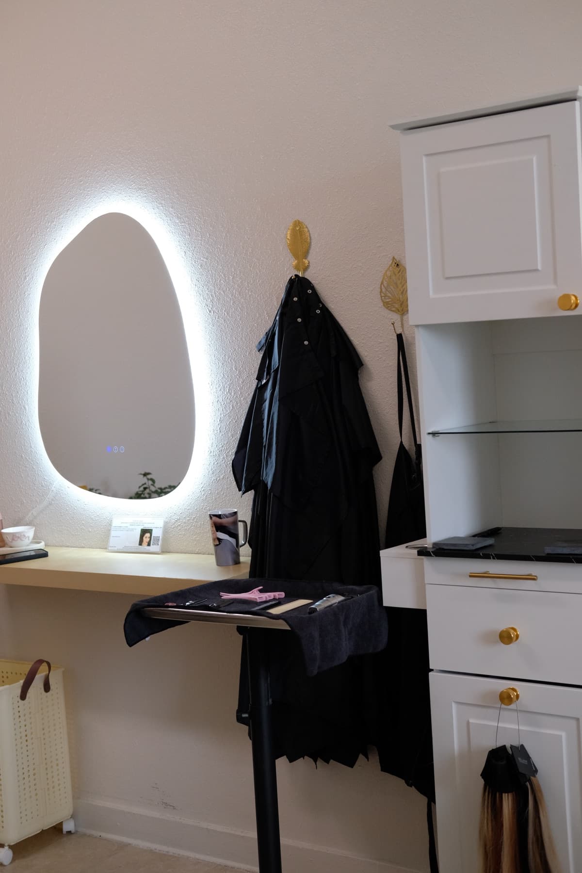 Titusville salon styling chair and illuminated mirror